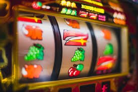 pluss777 sports betting interface showing live basketball and football odds for Filipino players